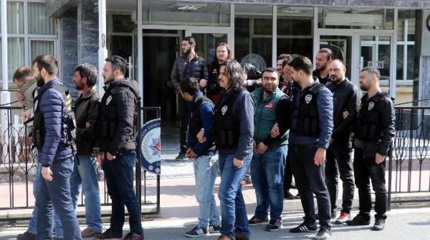 Samsun'da Uyuşturucu Operasyonu: 20 G&ouml;zaltı