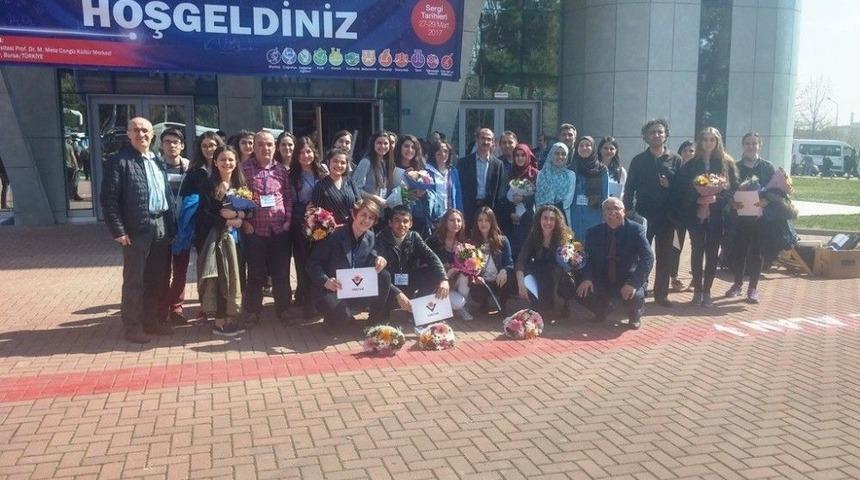 Eskişehir Eti Sosyal Bilimler Lisesi Ekibinin T&uuml;bitak Yarışmasında Başarısı