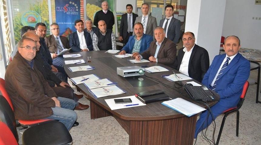 Adana &Ccedil;ift&ccedil;isi Projelerle Kalkınacak