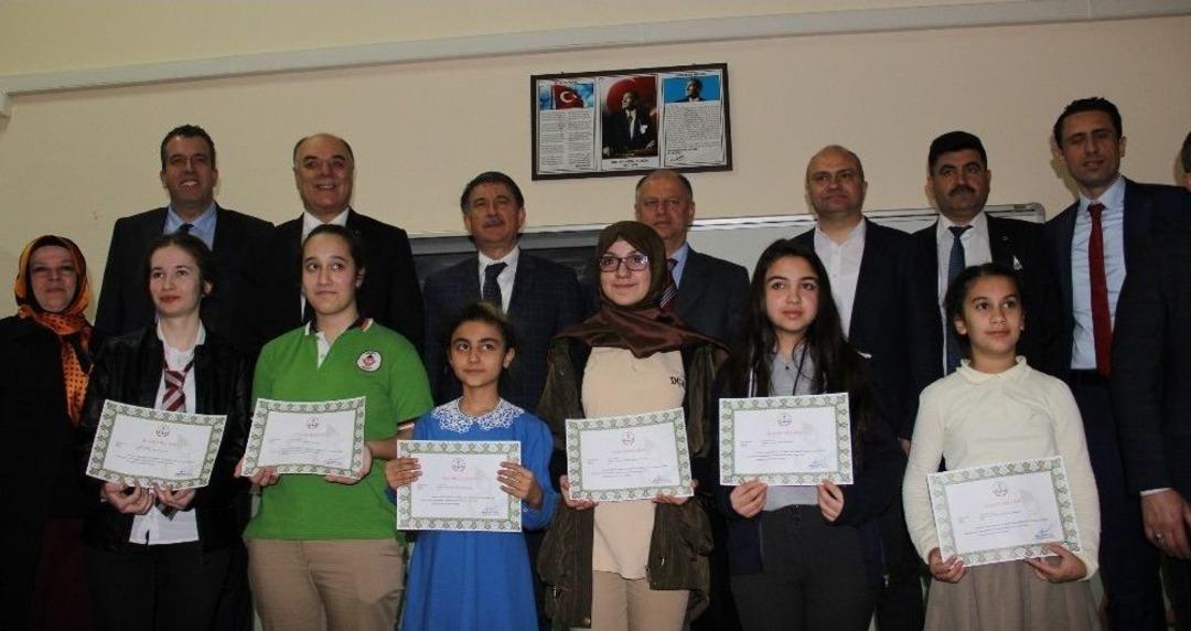 Yarışmanın Birincilerine Yeşilay&rsquo;dan 500 Tl &Ouml;d&uuml;l