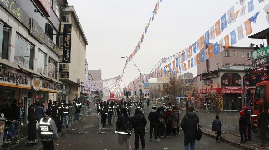 Ağrı Başbakan Binali Yıldırım&rsquo;ı Bekliyor