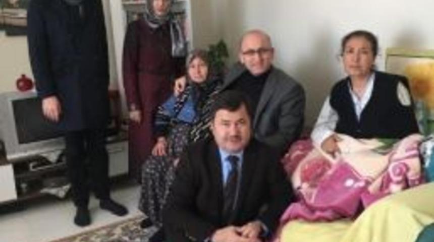 Şiddet G&ouml;ren Kadına Ak Parti Sahip &Ccedil;ıktı