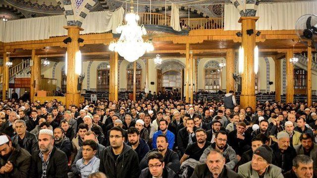 Meram’da Regaib Kandili Coşkusu Yaşandı