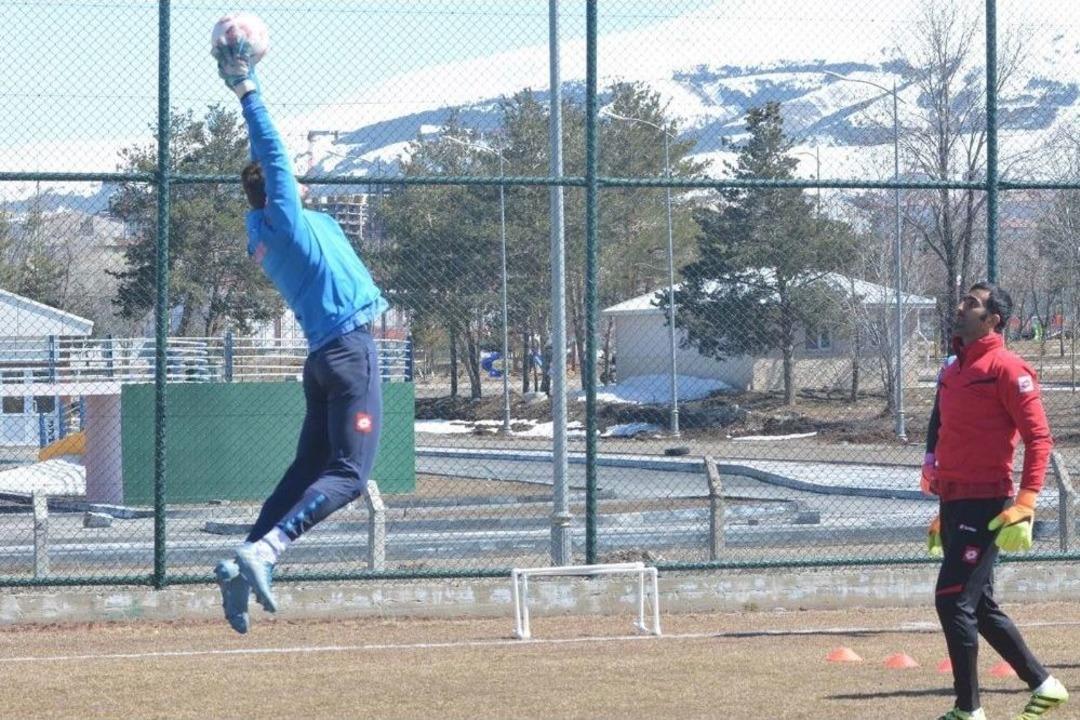 B.b.erzurumspor&rsquo;da Anadolu &Uuml;sk&uuml;dar Mesaisi Devam Ediyor