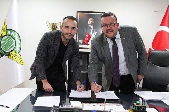 Süper Lig’de Ara Transferde İlk İmzayı Olcan Adın Attı