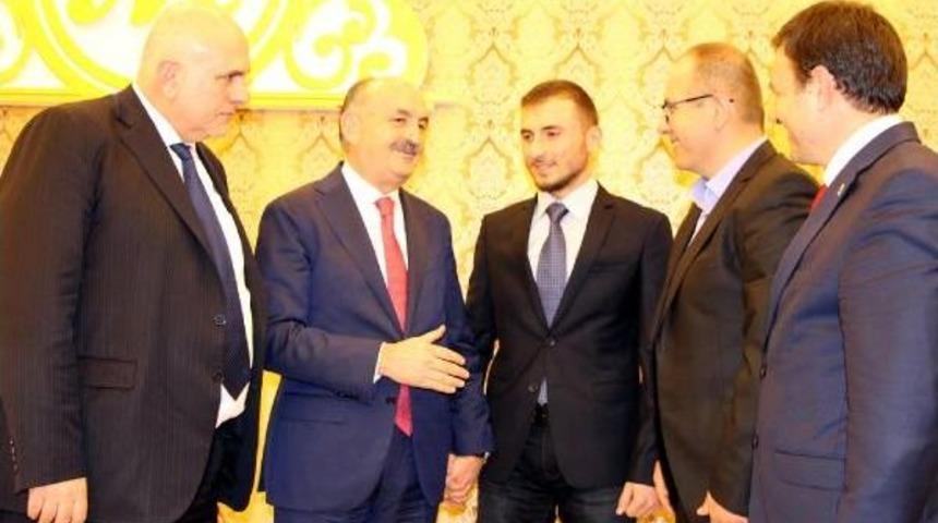 Bakan M&uuml;ezzinoğlu: 600 Bin Istihdama Destek Vereceğiz