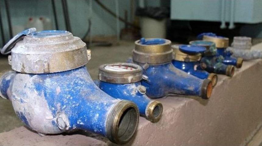 Erzurum’da Soğuk Hava Su Sayaçlarını Patlattı