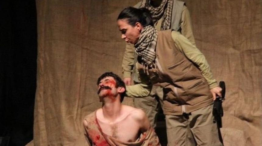 Bayburt&rsquo;ta Karanfil Kokusu&rsquo;na Yoğun İlgi