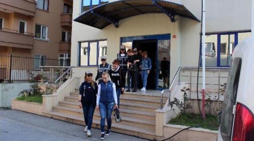 Yalova'da Fuhuş Operasyonu: 3 Kişi Tutuklandı