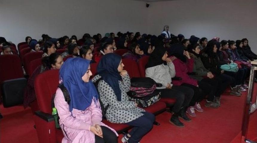 Akılcı İla&ccedil; Kullanımı Anlatıldı