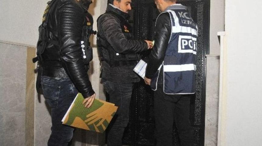 İzmir&rsquo;de Fet&ouml; Operasyonu: 15 G&ouml;zaltı