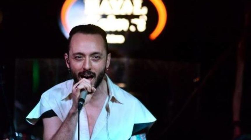 Mabel Matiz, Hayranlarını Coşturdu