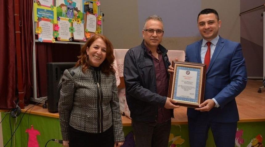 Yunusemre&rsquo;de Geri D&ouml;n&uuml;ş&uuml;m Materyalleri Toplanıyor