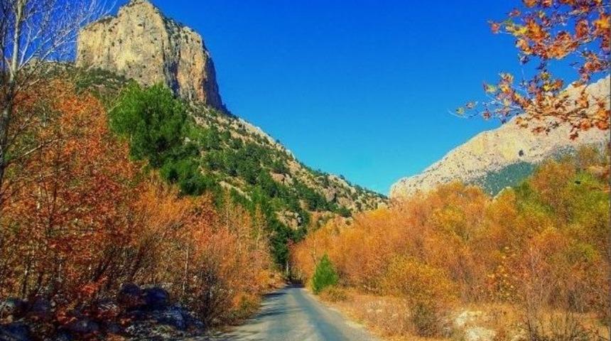 Belemedik Tabiat Parkı&rsquo;nda Kartpostallık Manzaralar