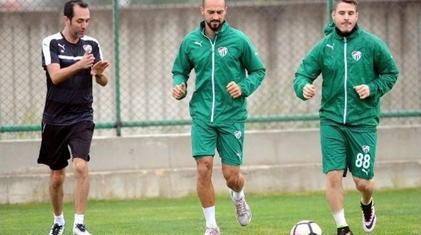 Bursapor’da Şamil Ve Sane Beşiktaş’a Karşı Yok
