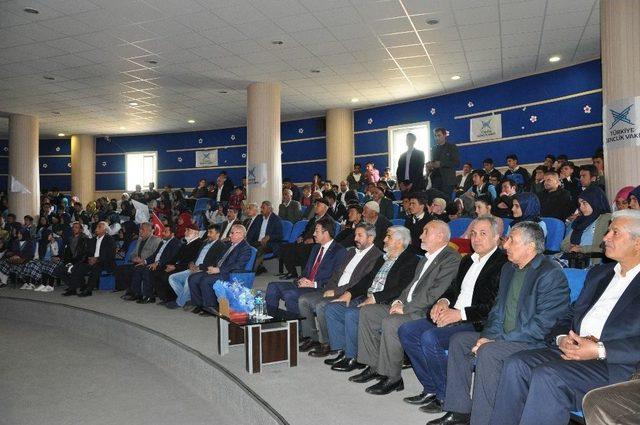 Sincik’te ‘asımın Nesli 15 Temmuz’ Konulu Konferans Düzenlendi