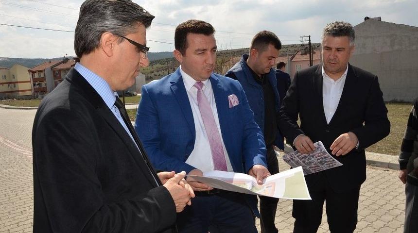 Başkan Bakıcı Yediler Mahallesi&rsquo;ndeki Park Alanında İncelemelerde Bulundu