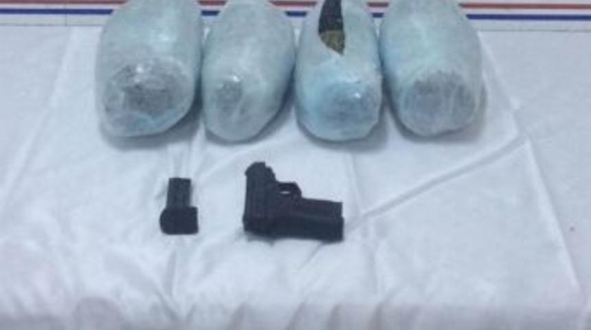 Sivas&rsquo;ta 5 Kilo 300 Gram Esrar Yakalandı