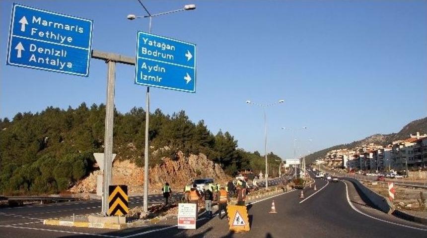 Karayolu Yeşillendiriliyor