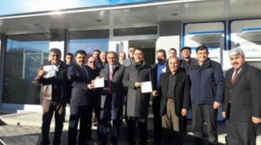 G&uuml;r&uuml;n&rsquo;de Dolar Bozdurma Seferberliği