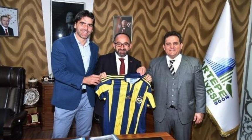 Başkan &Uuml;z&uuml;lmez, Menejer Şehit&rsquo;i Makamında Ağırladı