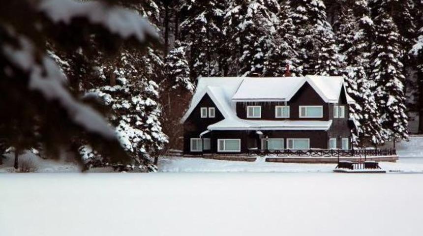 G&ouml;lc&uuml;k'te Eşsiz Kar Manzarası