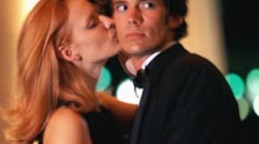 Erkek Aldatıldığını &Ccedil;abuk Anlıyor