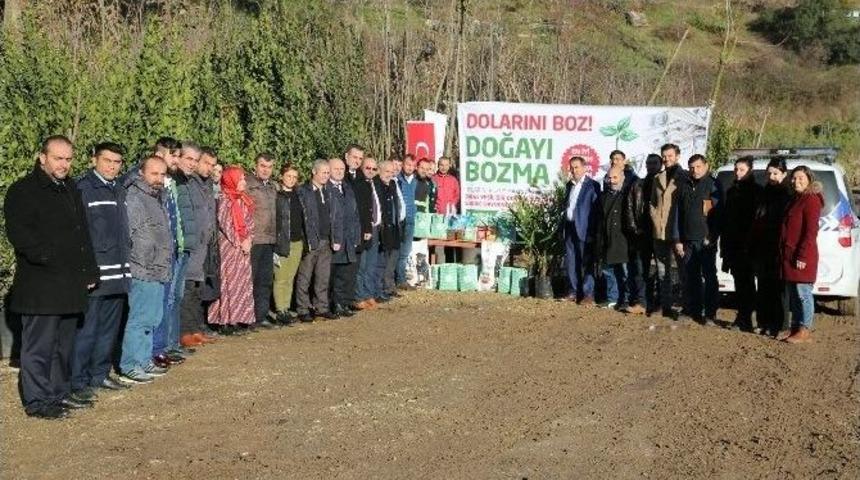 Dolarını Bozan Hem Ekonomiye Hem &Ccedil;evreye Katkı Sağlayacak