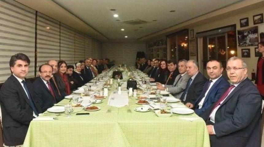 Vali Ata&rsquo;dan Tayini &Ccedil;ıkan M&uuml;lki İdare Amirlerine Veda Yemeği