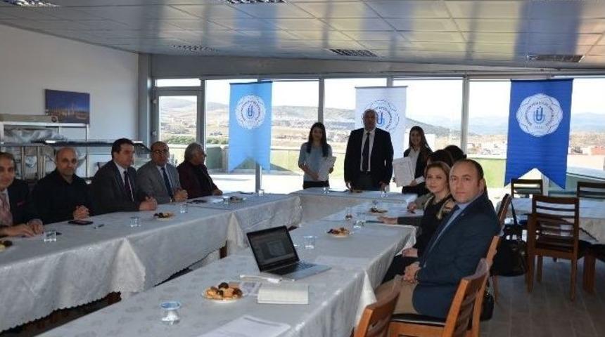 Başarılı &Ouml;ğrencilere Belgeleri Verildi