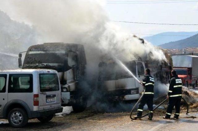 Karabük'te Saman Yüklü Kamyon Ve Vinç Yandı