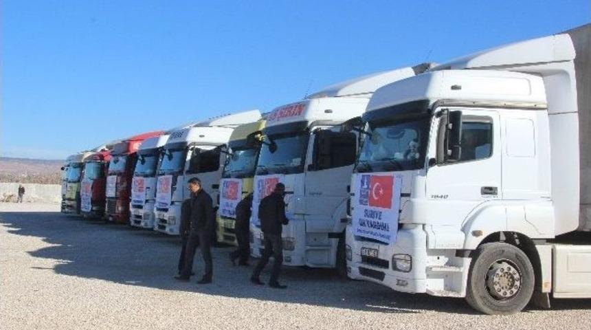 Halep&rsquo;e İnsanı Yardım Malzemesi G&ouml;nderildi