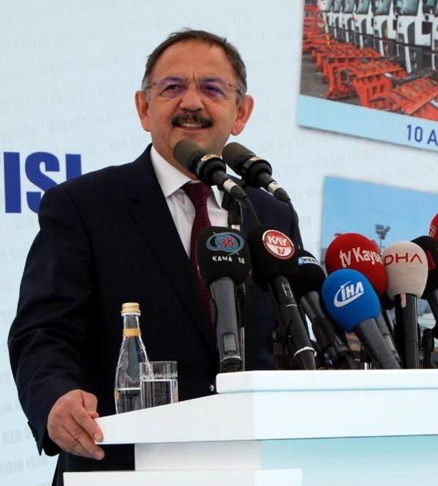 Bakan Özhaseki: Mevcut Sistem Kavga Üretiyor