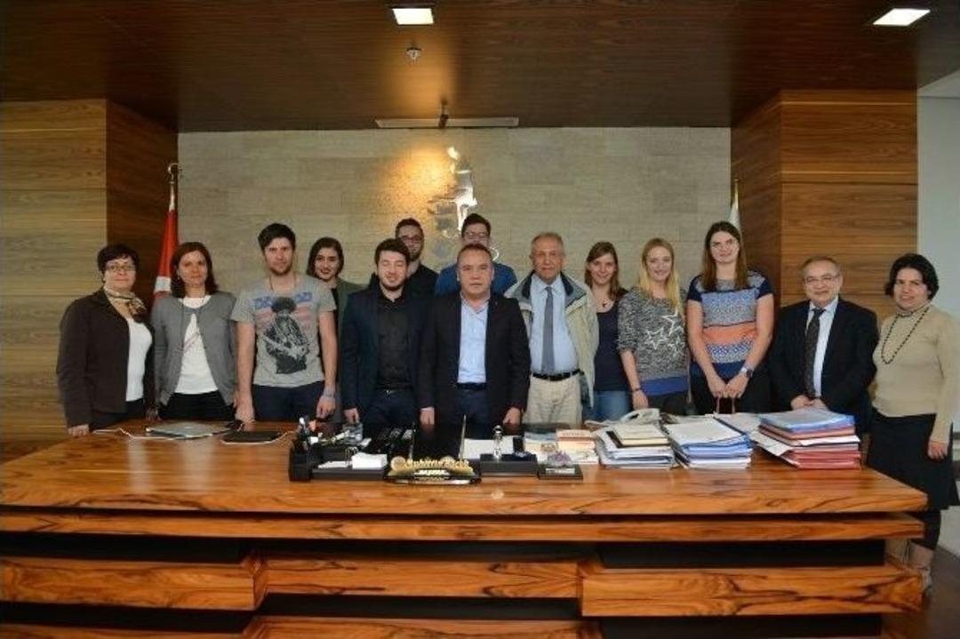 Alman &Ouml;ğrenciler Başkan B&ouml;cek&rsquo;i Ziyaret Etti