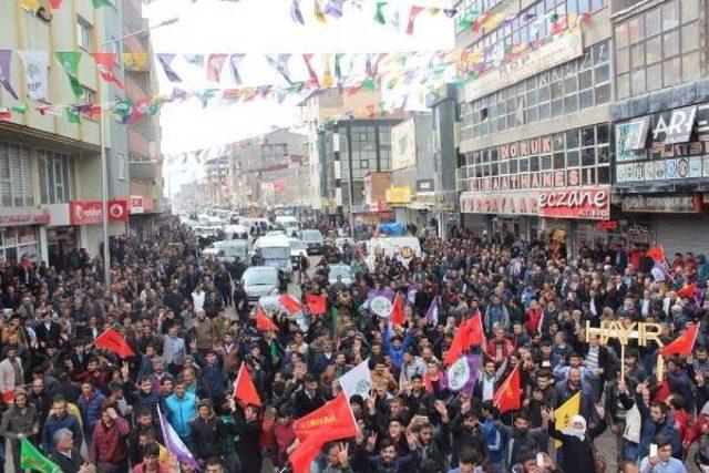 Doğubayazıt’Ta “Hayır” Mitinginde Gerginlik