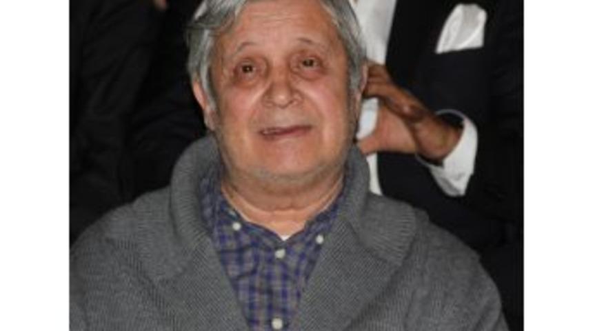 Sinema Sanat&ccedil;ısı Halit Ak&ccedil;atepe Hayatını Kaybetti