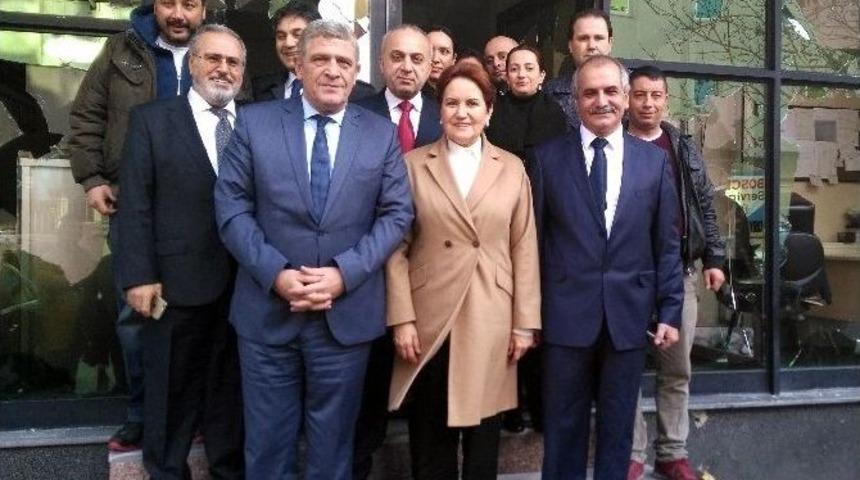 (&ouml;zel Haber) Meral Akşener, Yeni&ccedil;ağ Gazetesine Ziyarette Bulundu