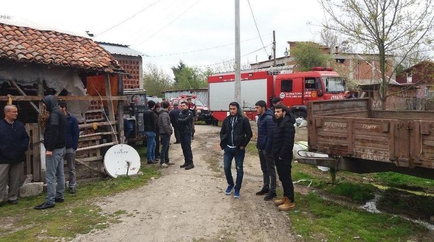 Yaşlı Kadın Sobayı Yakmaya &Ccedil;alışırken Yanarak Hayatını Kaybetti