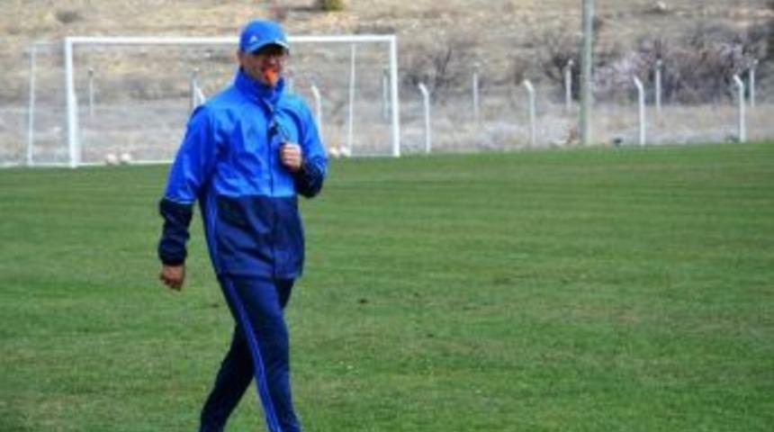 İrfan Buz Derbide Futbolcularına Güveniyor