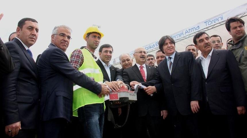 Ak Parti Genel Başkan Yardımcısı Cevdet Yılmaz: