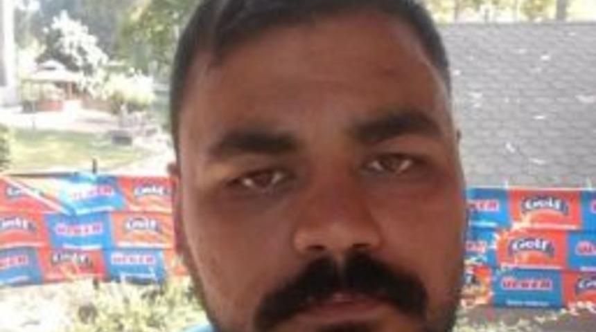 Sokak Ortasında Pompalı T&uuml;fekle Vurularak &Ouml;ld&uuml;r&uuml;ld&uuml;