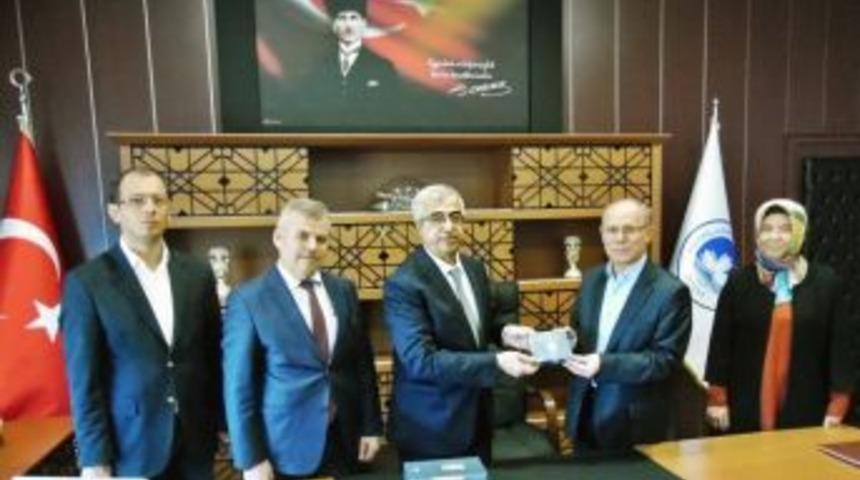 Eğitim Bir Sen Kırklareli Şubesi&rsquo;nden Rekt&ouml;r Şeng&ouml;r&uuml;r&rsquo;e Ziyaret