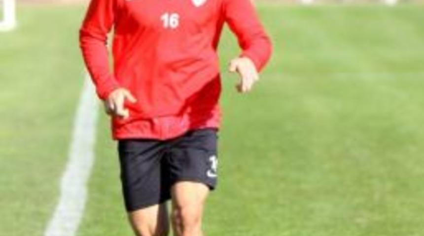 Manisaspor'da Sercan Yoksa &Uuml;mit Yasin Var