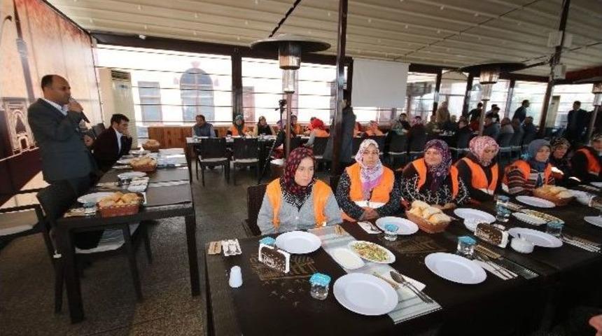 Başkan &Ouml;zaltun Typ &Ccedil;alışanlarıyla Veda Yemeğinde Buluştu