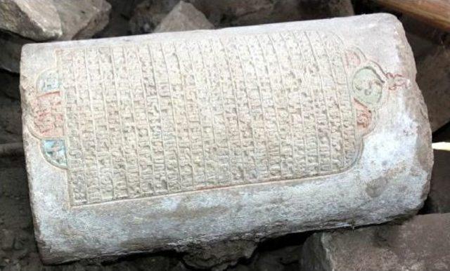 Kızıl Kilise deki Kazılarda 165 Yıllık Kitabe Bulundu 2