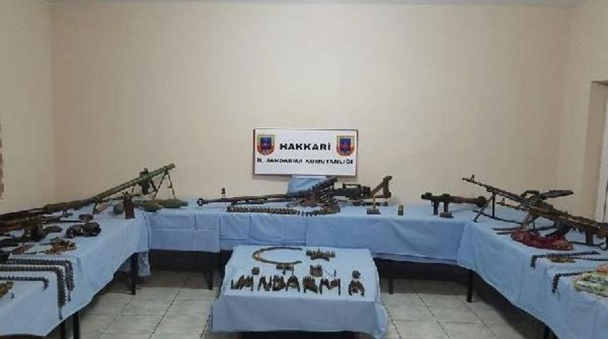 Şemdinli'de Toprağa G&ouml;m&uuml;l&uuml; Silah Ve M&uuml;himmat Bulundu