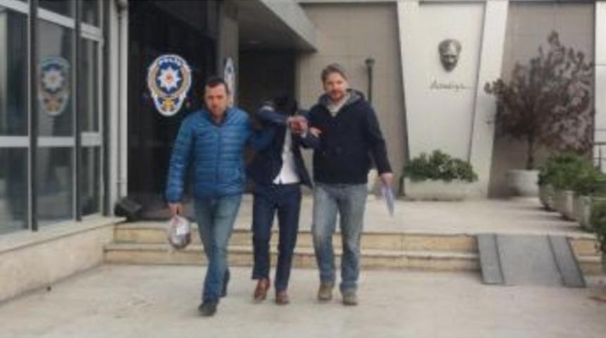 Bursa'da Sahte Emlak&ccedil;ı 25 Bin Lira Dolandırdı