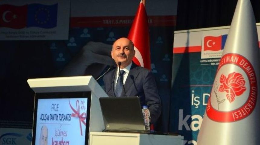 Bakan M&uuml;ezzinoğlu: "1 Puanlık Kayıtlı İstihdamın Devlete Katkısı 2 Milyar Lira"