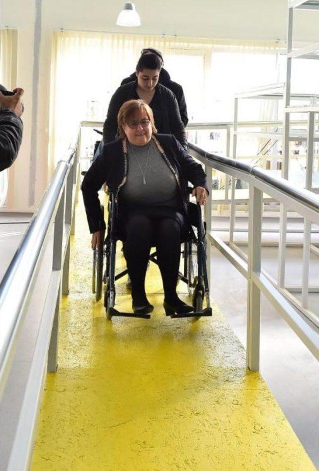 İzmir de engelli Farkındalık Merkezi Açıldı 2