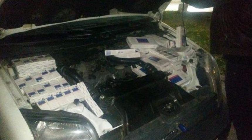 Hafif Ticari Ara&ccedil;tan 4 Bin 300 Paket Ka&ccedil;ak Sigara &Ccedil;ıktı